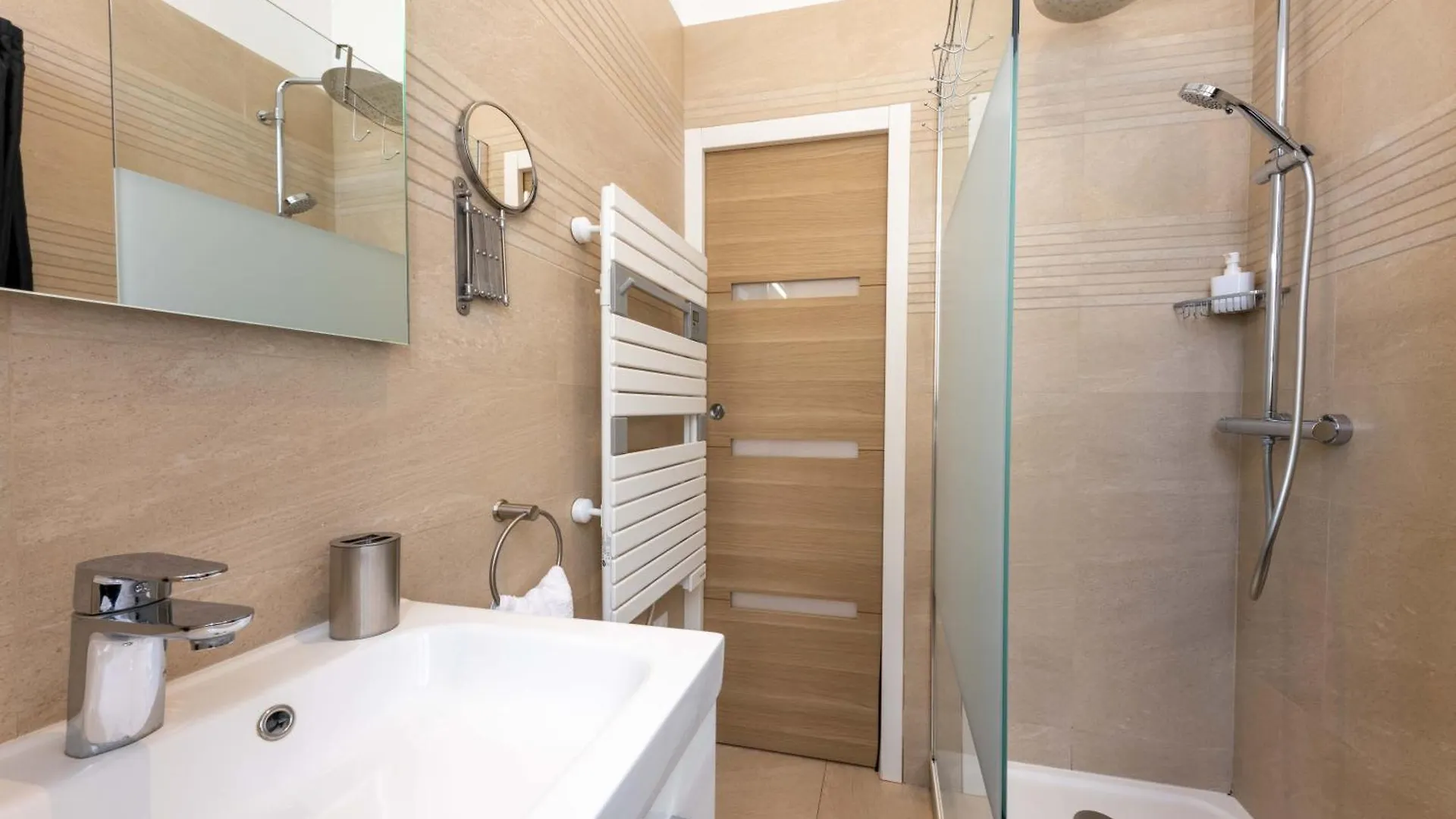 Le Carre D'Or - A 2 Min A Pied Du Centre-Ville Nice France